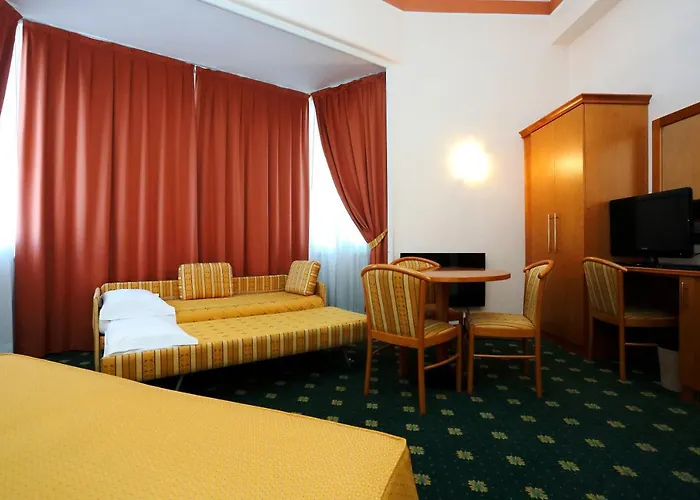 Estense 3* Μόντενα