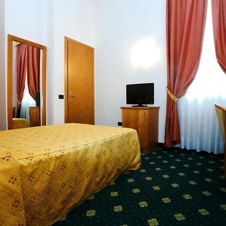 Estense Hotel 3*