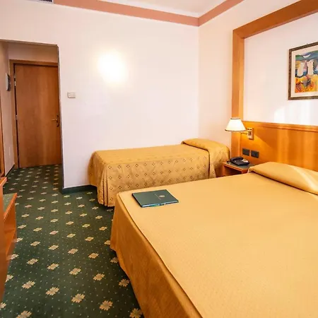 에스텐세 모데나