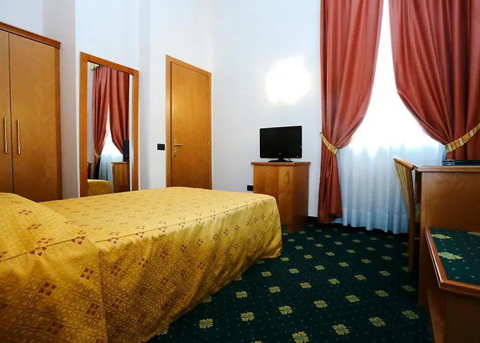 에스텐세 호텔 3*