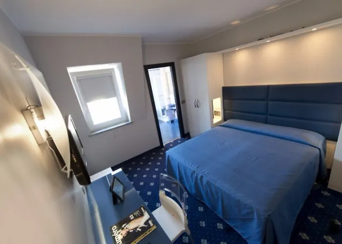 에스텐세 호텔 3*