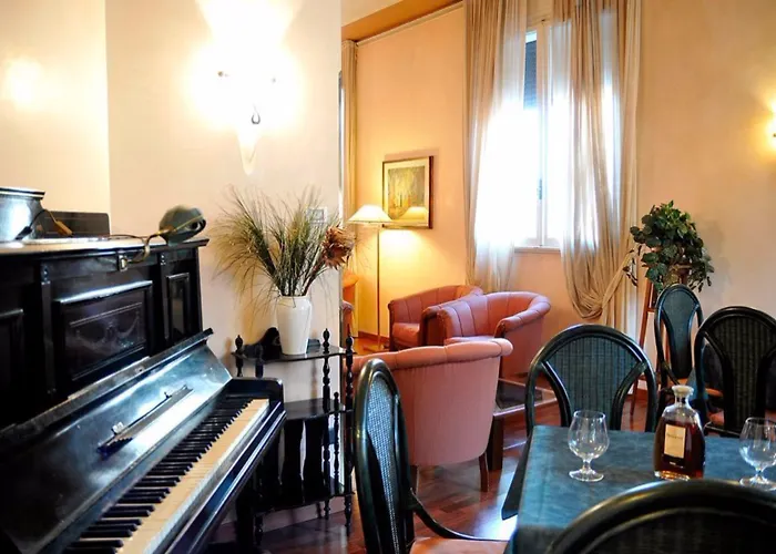 Estense מלון מודנה