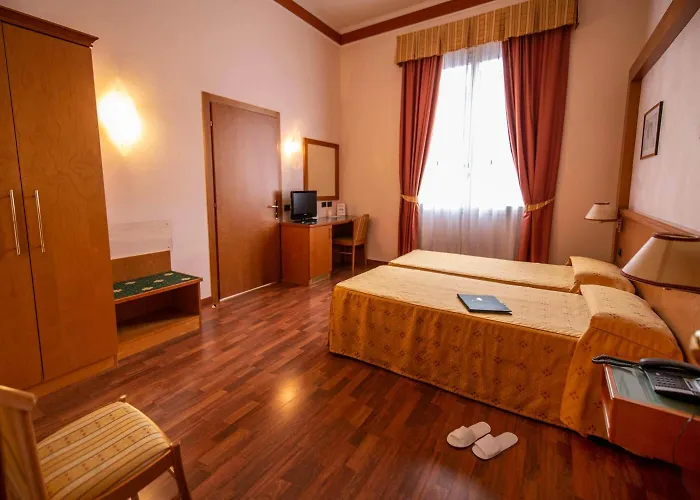 מלון Estense מודנה